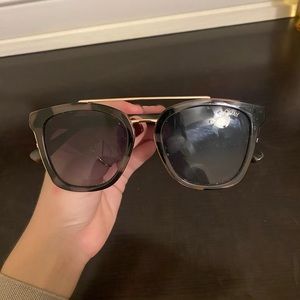 quay sweet dreams white and black tortoise sunglasses